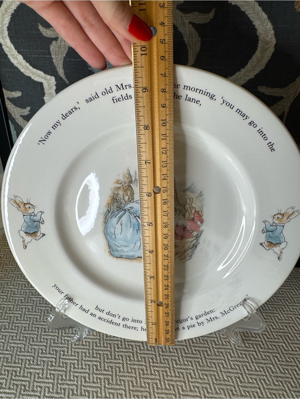 Plate with Peter Rabbit Design - Picture 7 of 7